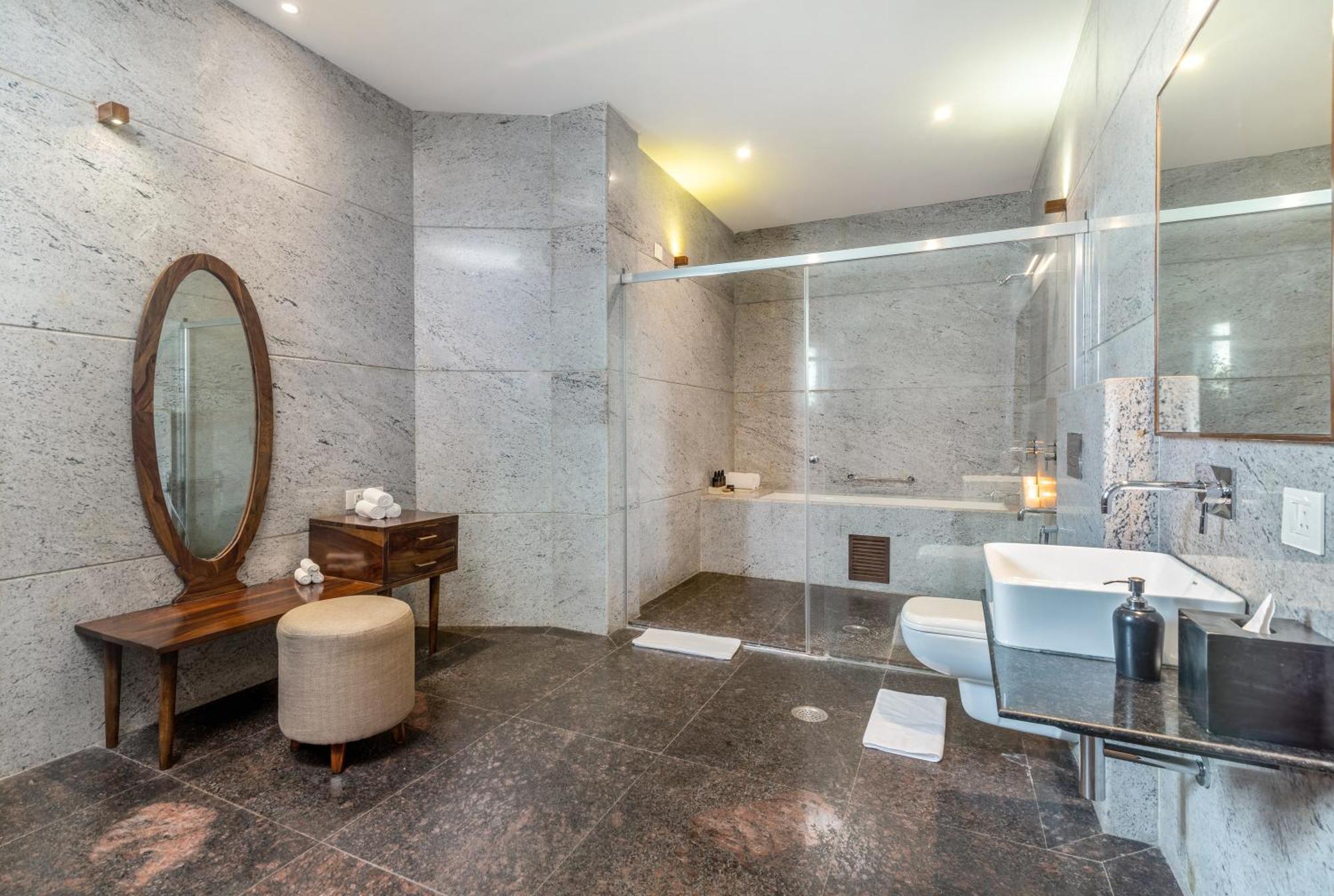 Hotel Naad Wellness Sonipat Exterior foto